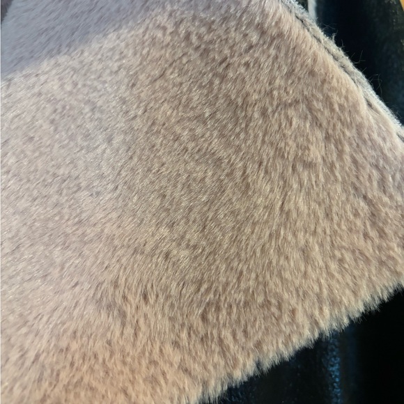 Venus Black and Pink faux fur Women's Trench Coat - Picture 4 of 11